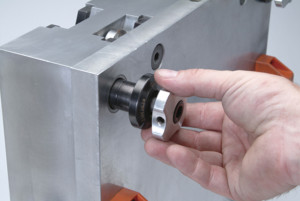 Step 3 Hand tighten with standard Allen wrench or use the exclusive SpeedLoc Quick-Knob or T-Handle.